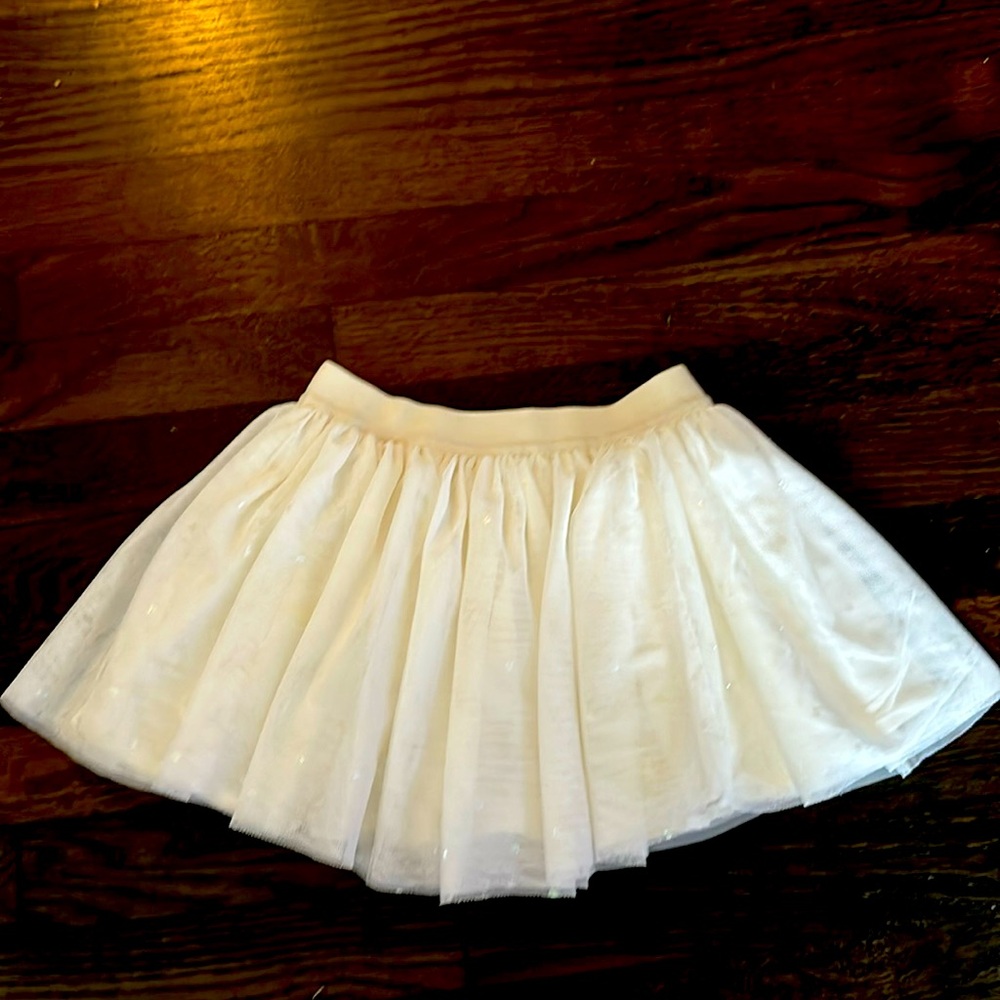 Baby Gap winter white  Ballerina skirt in size xs